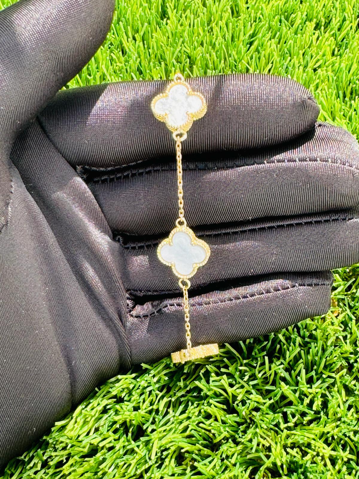 PULSERA TREBOL BLANCO